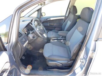 Opel Zafira 1.9 CDTi,,7 míst,,tažné zařízení,,NOVÉ ROZVODY - 17