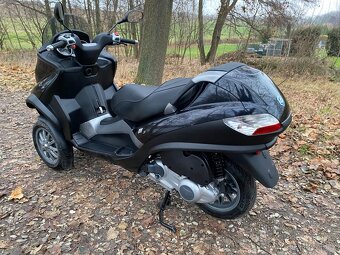 Piaggio MP3 - 17