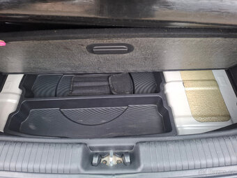 Kia Venga 1.6 CVVT 92kW 2010 klima - 17