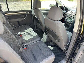VOLKSWAGEN TOURAN 1,9 TDI 77kW - 17
