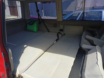 VOLKSWAGEN T4 CARAVELLE Multivan 2,4D /55Kw/ - 17