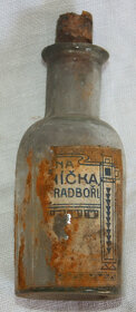 Lahev, lahve, pivní litý nápis, sodovka, lékovky, zavařenina - 17