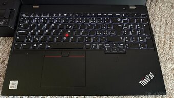 Lenovo L15 notebook i7, 16GB, 500GB, dokina + 2x zdroj - 17