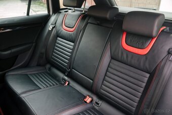 Škoda Octavia Combi 2.0 TFSI RS DSG - 17