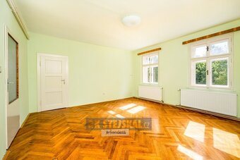 Prodej velice atraktivní, částečně rekonstruované a moderniz - 17