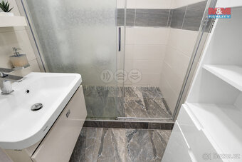 Prodej bytu 3+1, 74 m², Praha, ul. Španielova - 17