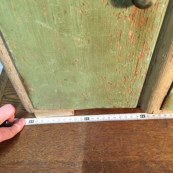 starožitná kredenc pro děti panenky kuchyňka nádobí 1920 - 17