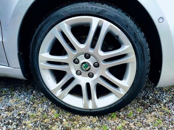 Škoda Superb II FL Combi, 2.0Tdi, DSG "Laurin & Klement" - 17