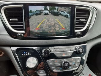 Chrysler Pacifica 3,6L V6, 7míst, Nový model, 22.000 km - 17