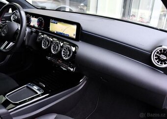 Mercedes-Benz Třídy A 180 ZÁRUKA LED NAV VIRTUAL 1M - 17