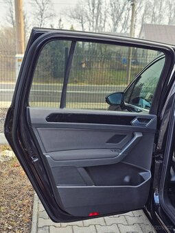 Volkswagen Touran 2.0TDi Highline DCC 140kW |2017|106 000 km - 17