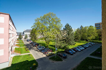 Prodej bytu  3+1 (63 m2) s prostorným balkónem, os. vlastnic - 17