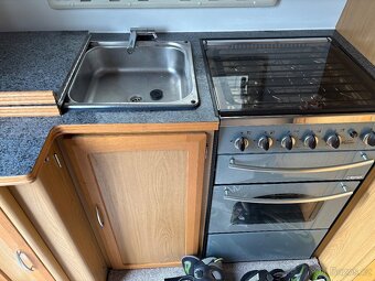 Karavan Elddis  440, Hmotnost 1300 kg - 17