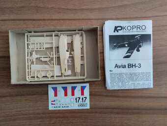 Modely letadel,KP, plastové stavebnice. - 17