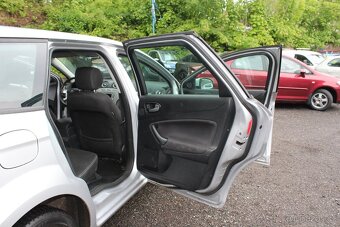 Ford Mondeo - 17