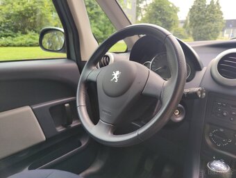 Peugeot 1007 1,4 HDi / nové rozvody / - 17