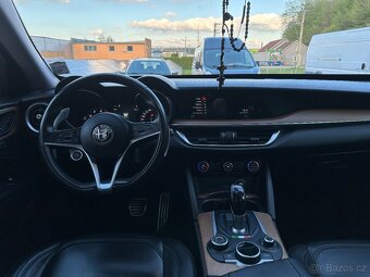 Alfa Romeo Stelvio 2.0T SUPER Q4 206kW - 17