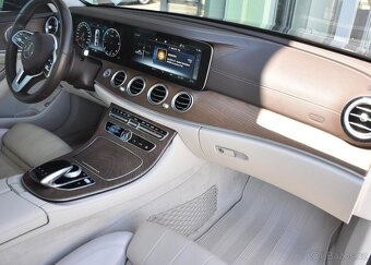 Mercedes-Benz Třídy E 220d 4MATIC - 17