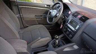 Vw golf 5 1.4 16v, 55kw, r. 2004,orig. Km, po stk v ČR - 17