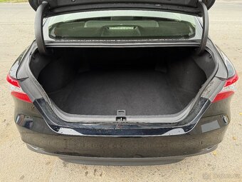 Toyota Camry 2.5 VVT-i 133kW Executive | MY2020 | 124tisKm - 17
