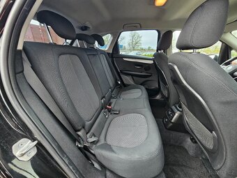 BMW 220d 140kW 2017 ACTIVE TOURER,VÝHŘEVY,SENZORY,TEMPOMAT - 17