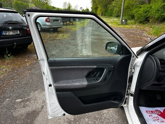 Škoda Fabia kombi 1,4i 63kW, r.v. 2013 - 17