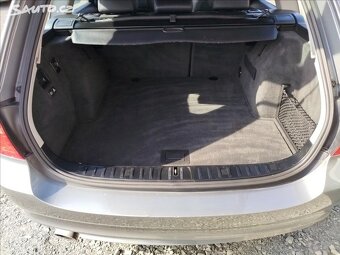 BMW 320i 125kW, NAVI, Automat.r.v.8/2010, naj. 228.145km - 17