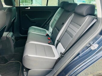 Volkswagen Golf Plus 1.4TSI 1MAJITEL SENZORY VÝHŘEV SERVISKA - 17