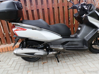 Kymco Downtown 300i - 17