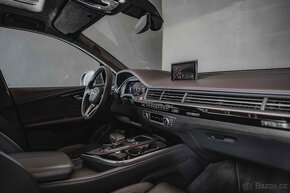 AUDI SQ7 V8-TDi-7míst-HUD-B&O-TZ-CZ-R22 - 17