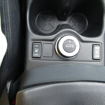 NISSAN X-Trail III 1,6 dCi 96kw, 4x4, 4WD, SUPER VÝBAVA - 17