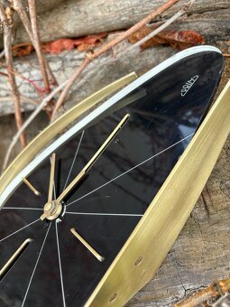 Hodiny Prim Brusel - 17