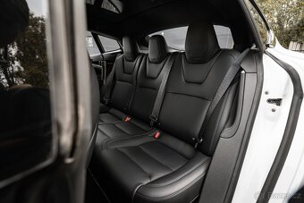 Tesla Model S Ludicrous+ 2021 model FSD SLEVA Záruka - 17