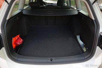 Volkswagen Golf 1.5 TGI (cng) DSG Ad.Temp Výhřev - 17