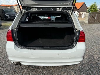 BMW E91 320d LCI (Navi-xenony-senzory-6MT-19”ALU) - 17