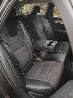 Volvo V90, CC B4 2,0/145kW AWD DPH - 17