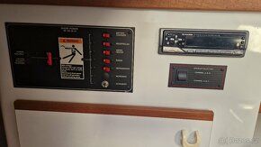 Bayliner Ciera 2655 + vlek 3.5T - sleva - 17
