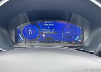 Ford Kuga 1.5 EcoBoost Titanium benzín manuál 110 kw - 17