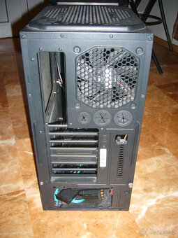 Zalman Cooler Master Corsair Antec/chieftec EuroCase - 17