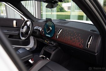 MINI Countryman JCW ALL4 (2024) – 221 kW / 300 koní - 17