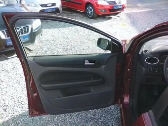 Ford Focus, 2.0i 16V combi, 1majitel - 17