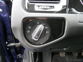 VW Golf 2.0TDi 110Kw, Highline, Masáž, Nové v ČR - 17
