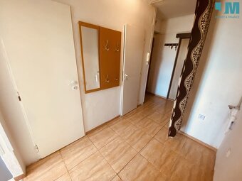 Prodej bytu 3+1 (64 m2) se zahrádkou, balkonem, garáží a skl - 17