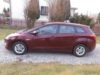 hyundai i30 combi 10.2016-1.6b-88kw-96000km-stk do 1/2027 - 17
