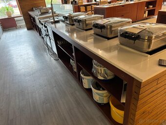 Prodej restauračního a gastro zařízení z hotelové restaurace - 17