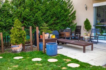 Pronájem bytu 2+kk se zahradou a garážovým stáním - 17