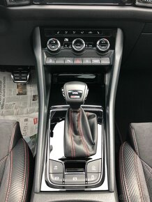 ► ŠKODA KODIAQ 2.0TDI 176KW RS VIRTUAL-WEBASTO-PANO-TAŽNÉ - 17