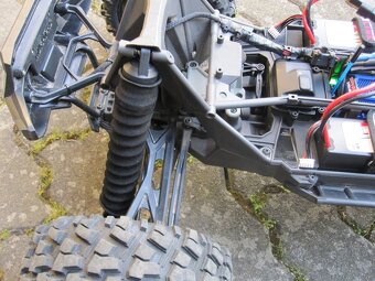 Traxxas X-Maxx 8S - 17