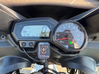 Yamaha FZ6 S2 najeto jen 15 tis km - top stav - 17
