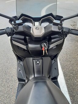Yamaha X-Max 400 ABS, 2014, moc pěkný, AKCE - 17